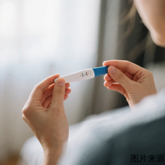 双卵巢多囊性改变：症状、诊断与治疗方案解析